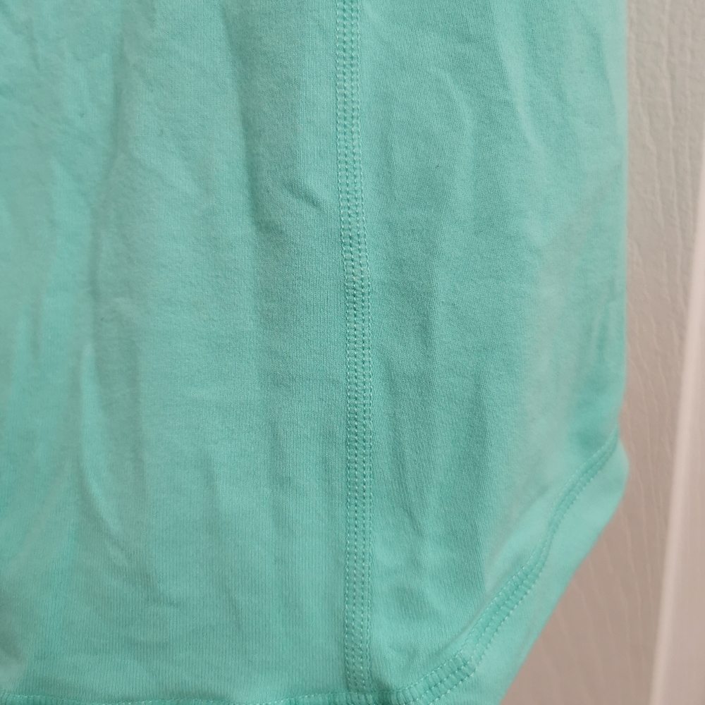lululemon tank - Picture 6 of 6